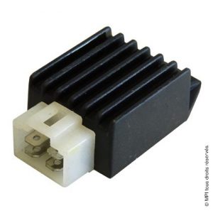 RÉGULATEUR TENSION 12V DAX 4T